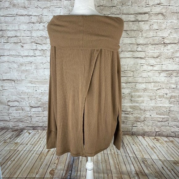 free prople Juicy Long Sleeve Top in Vintage Bronze Tan Split Back Oversized M - Picture 7 of 12